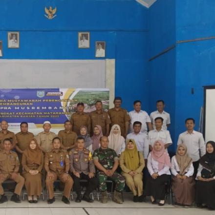 Pemdes Simpang Tiga Hadiri Rapat Koordinasi Pra Musrenbang Di Aula Kecamatan Mataraman